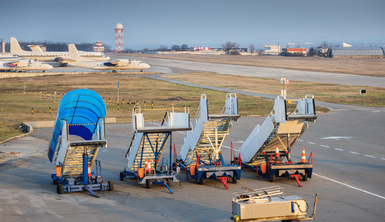 Asset Tracking for Aviation Ground Operations: Smarter GSE Management with GPS and BLE Technology